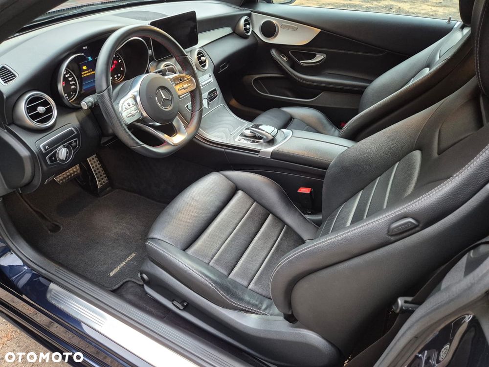 Mercedes-Benz Klasa C 300 d Coupe 9G-TRONIC AMG Line - 29