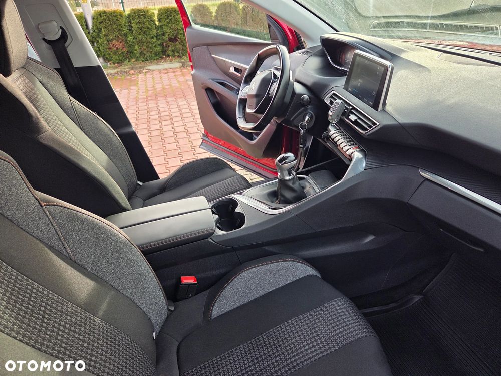 Peugeot 3008 PureTech 130 Stop & Start GPF Active - 16