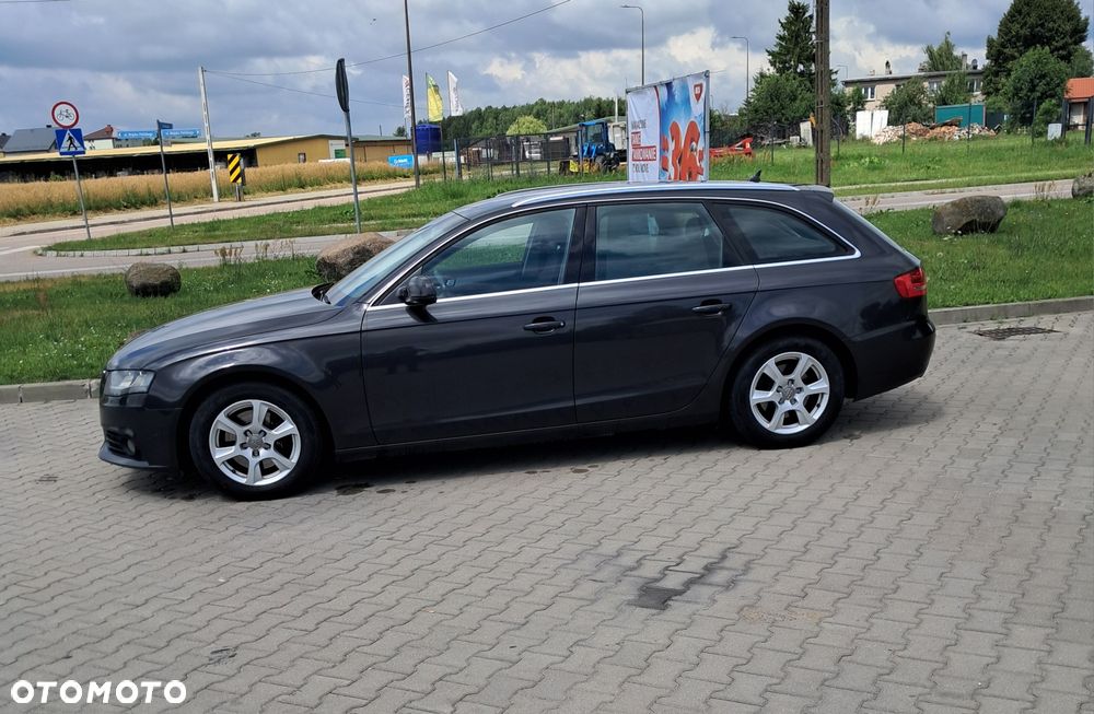 Audi A4 Avant - 1