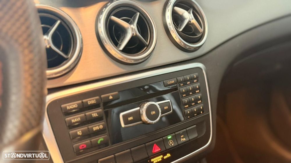 Mercedes-Benz GLA 200 CDi AMG Line - 25
