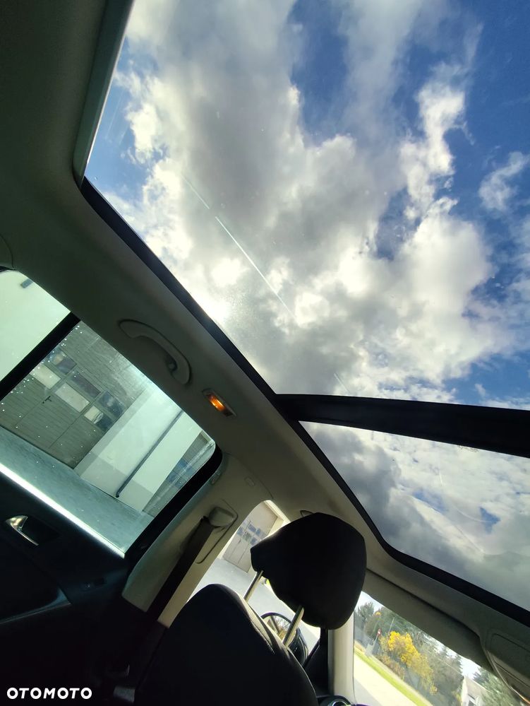 Volkswagen Tiguan - 17