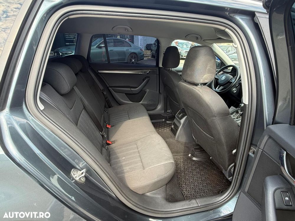 Skoda Octavia - 18