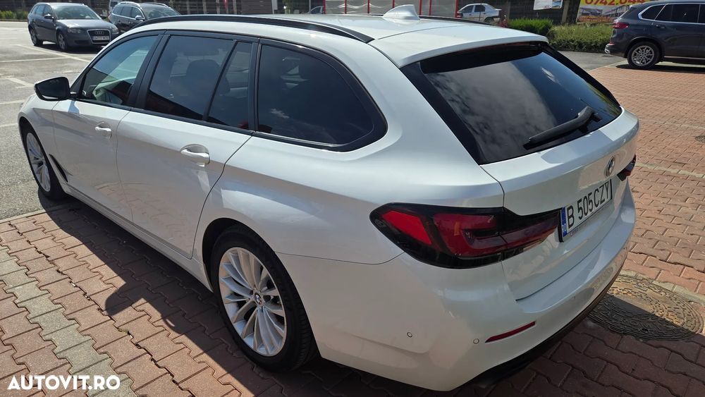 BMW Seria 5 520d Touring Aut. Sport Line - 11