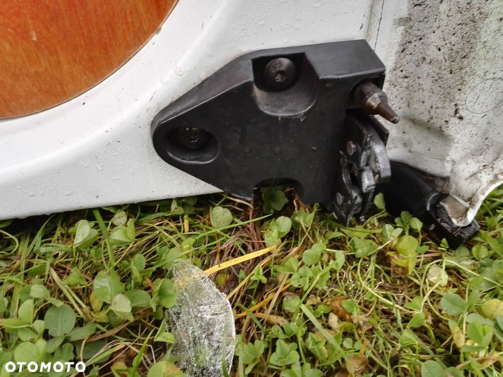 zamek drzwi tył trafic vivaro primastar 07-14 - 1