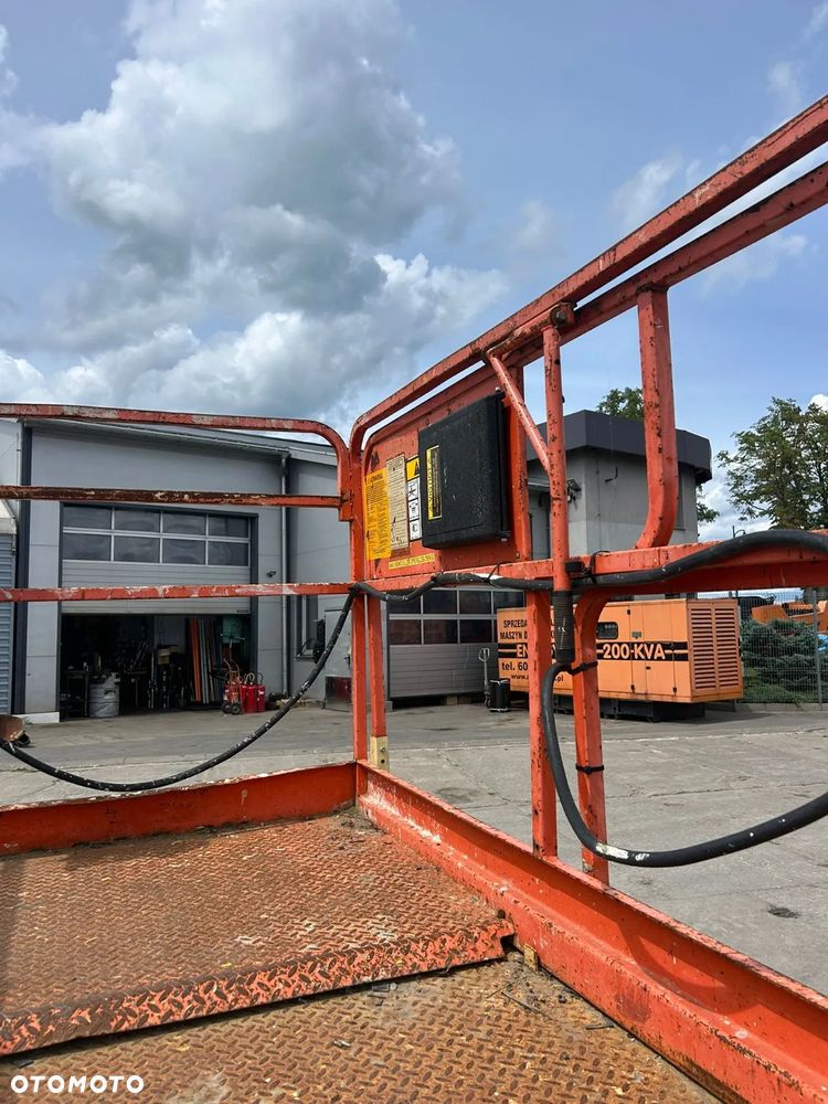 JLG 26 MRT - 18