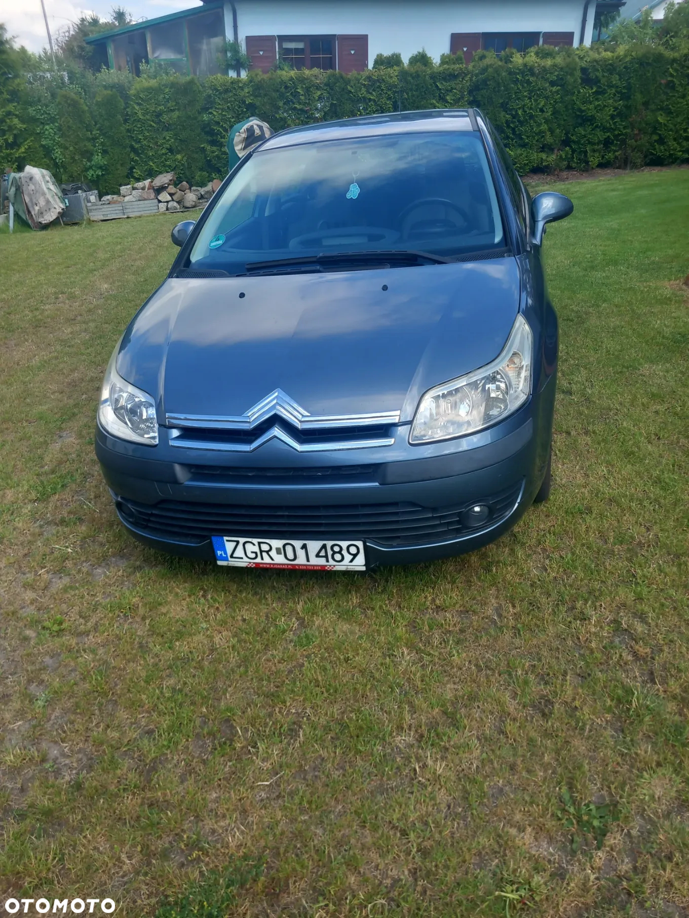 Citroën C4 1.6 16V Confort - 2