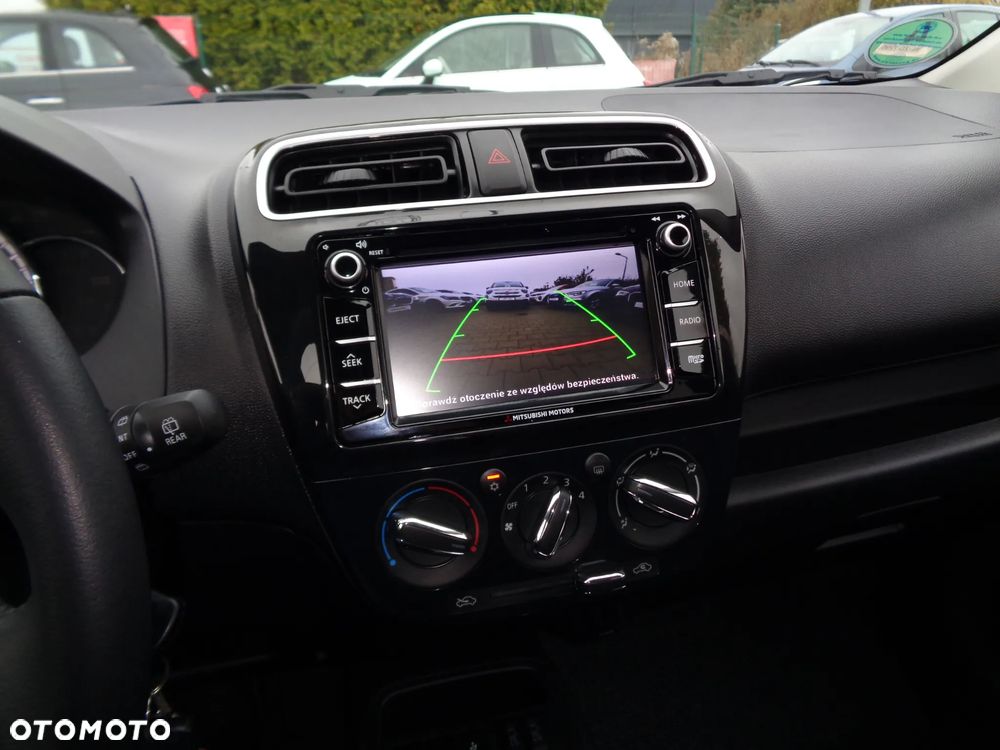 Mitsubishi Space Star AS&G 1.2 CVT Top - 10