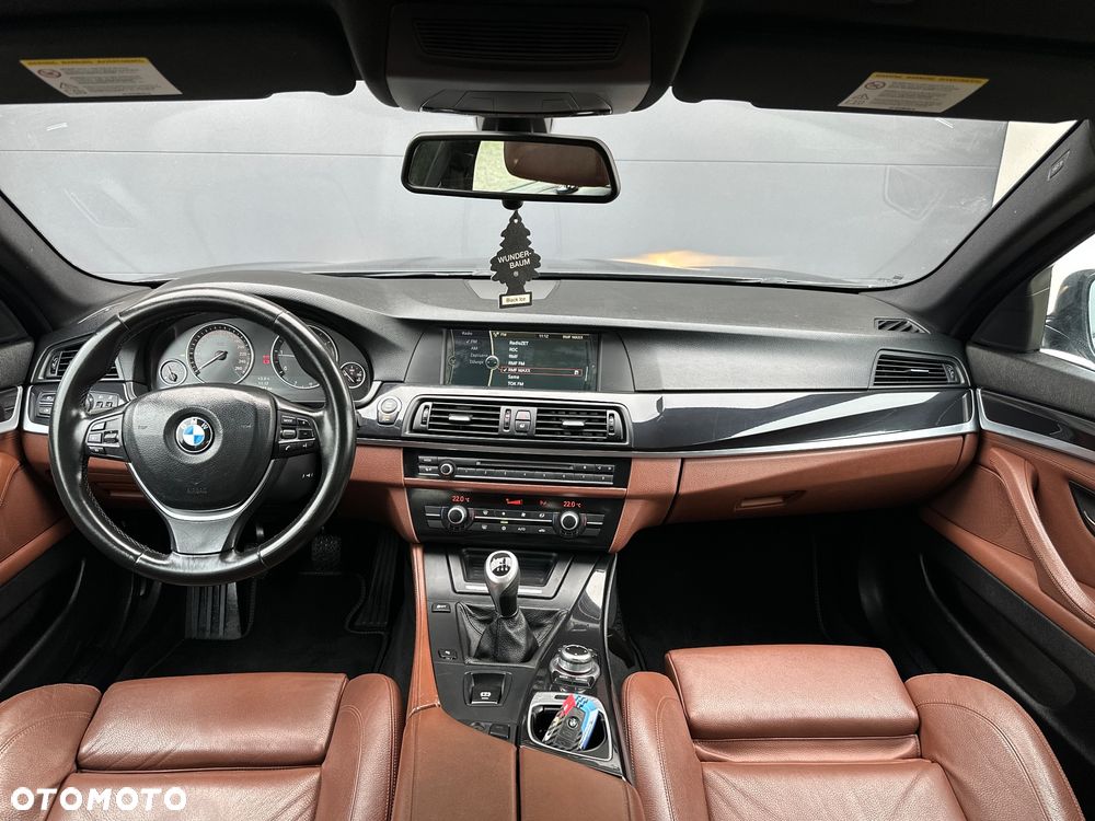 BMW Seria 5 520d - 22