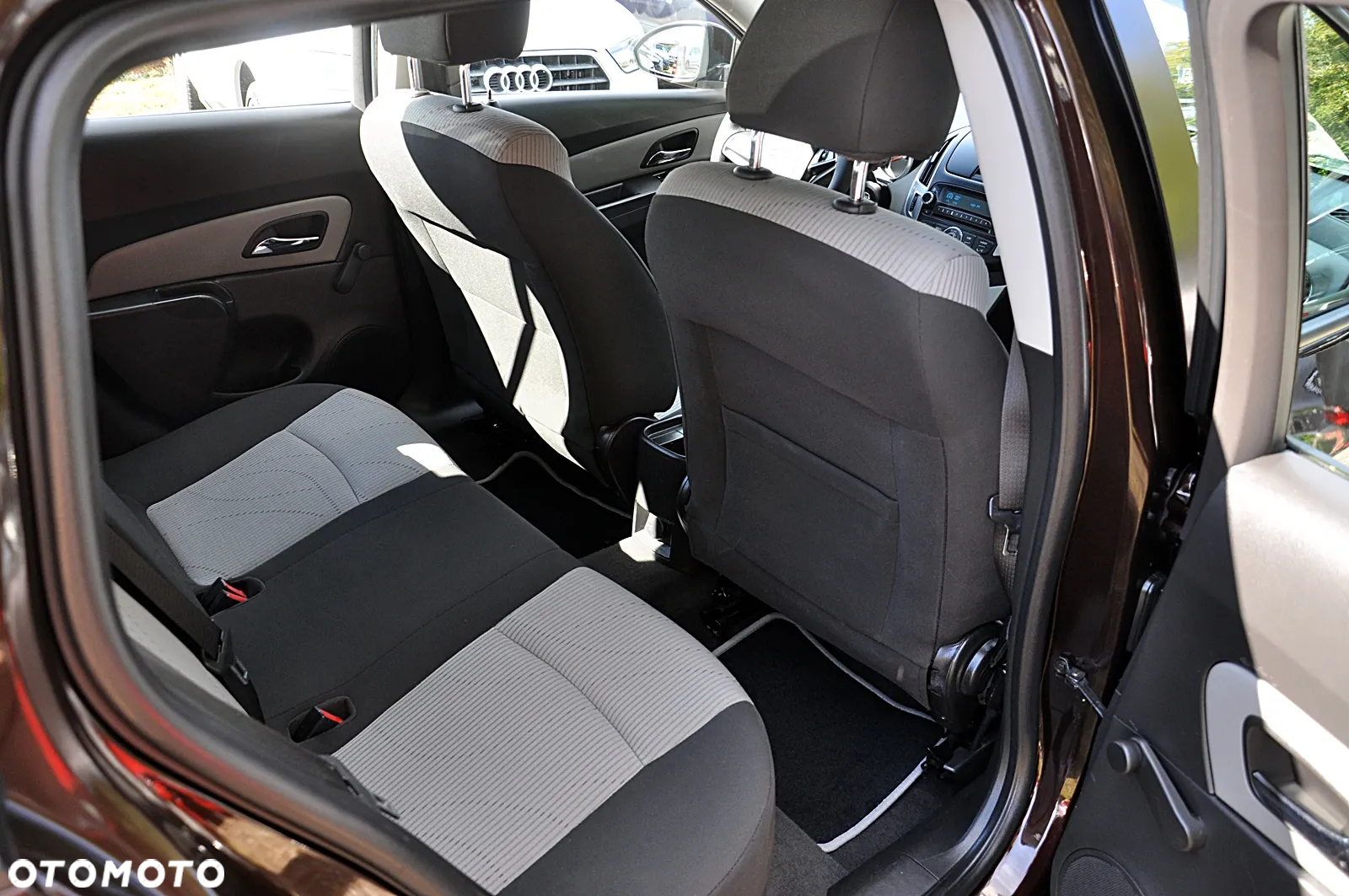 Chevrolet Cruze 1.6 LT - 28