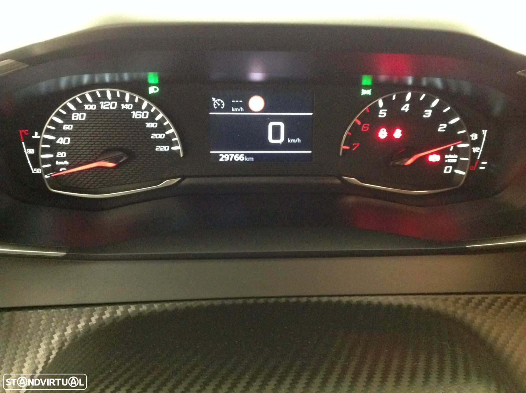 Peugeot 208 1.2 PureTech Allure - 33