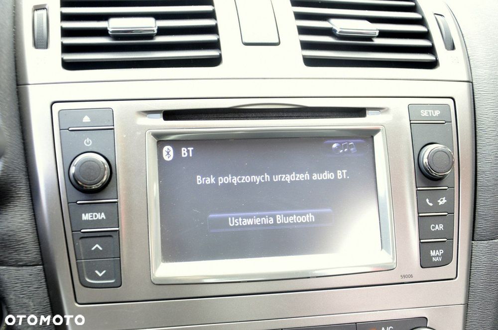 Toyota Avensis 2.0 Multidrive S Executive - 33