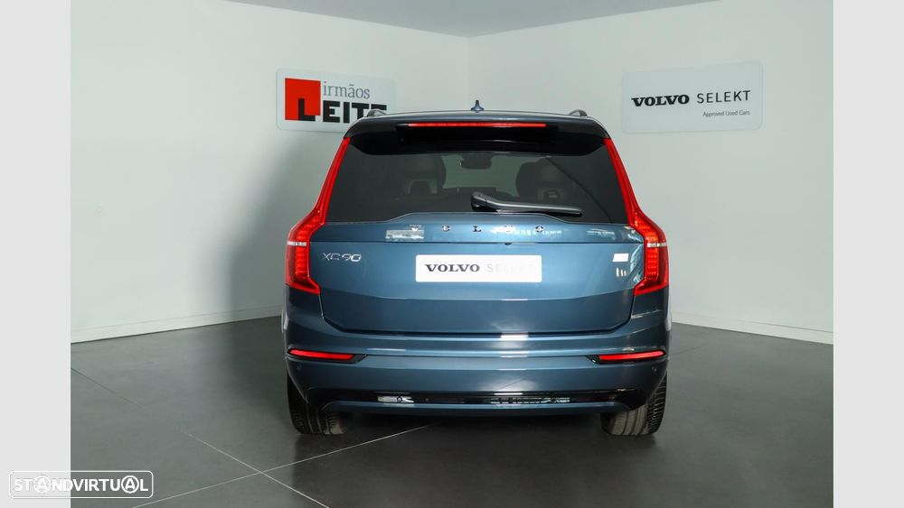 Volvo XC 90 2.0 T8 PHEV Plus Dark AWD - 4