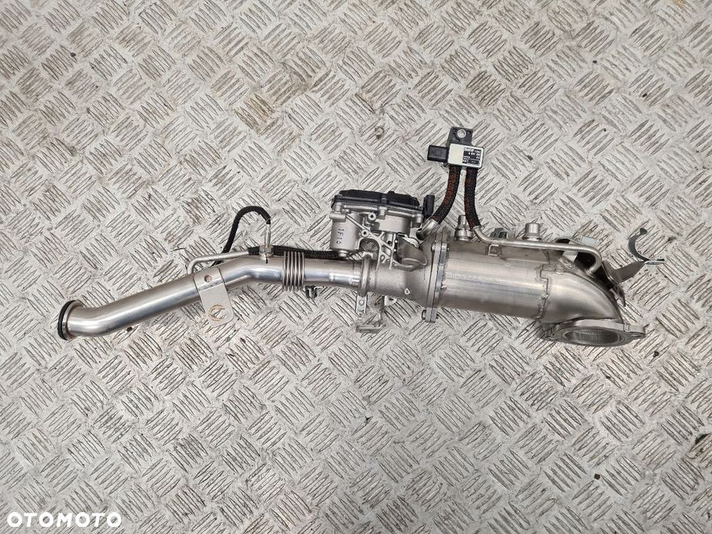 BMW G30 G31 NOWA ORYGINALNA CHŁODNICA SPALIN EGR 8574815 8579353 - 7
