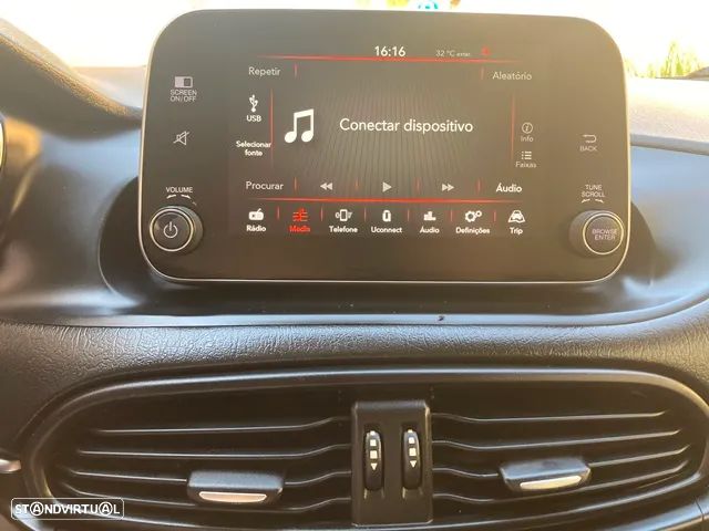 Fiat Tipo Station Wagon 1.3 M-Jet Lounge J17 - 18