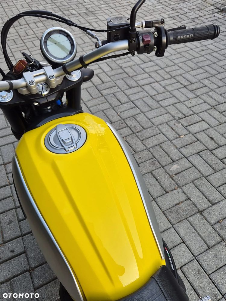 Ducati Scrambler - 11