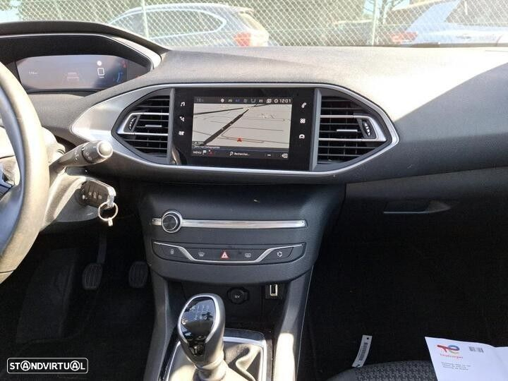 Peugeot 308 1.2 PureTech Style - 9