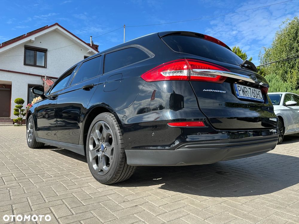 Ford Mondeo - 35
