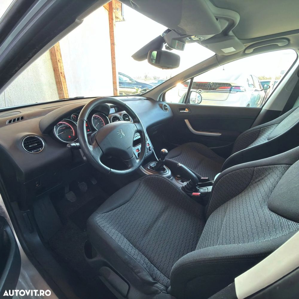 Peugeot 308 120 VTi Family - 5