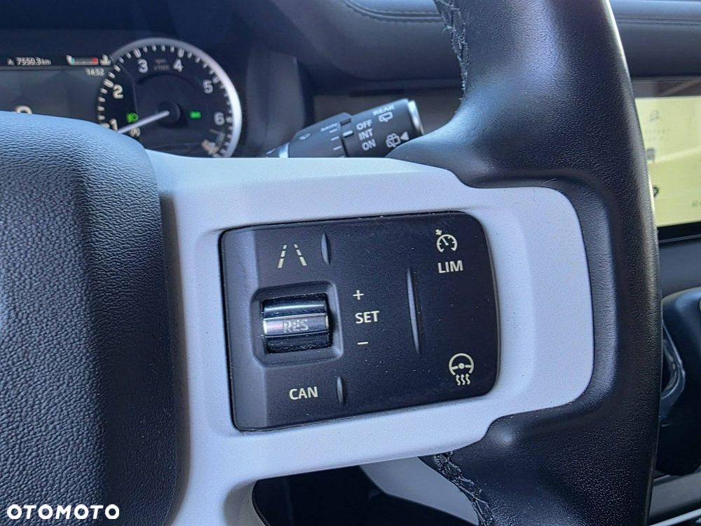 Land Rover Defender 2.0 P300 75th Limited Edition - 13