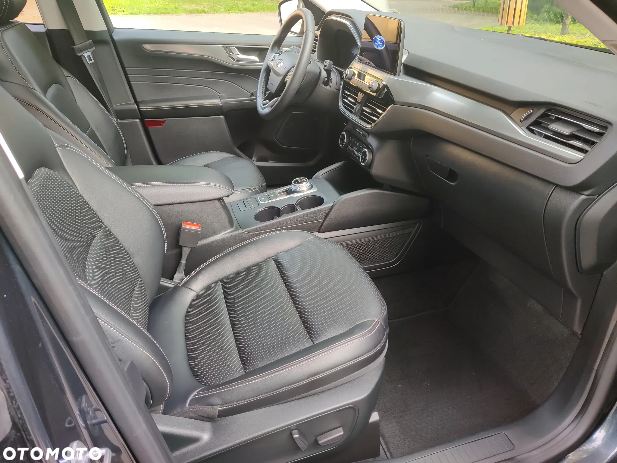 Ford Escape 2.0 EcoBoost AWD Titanium - 17