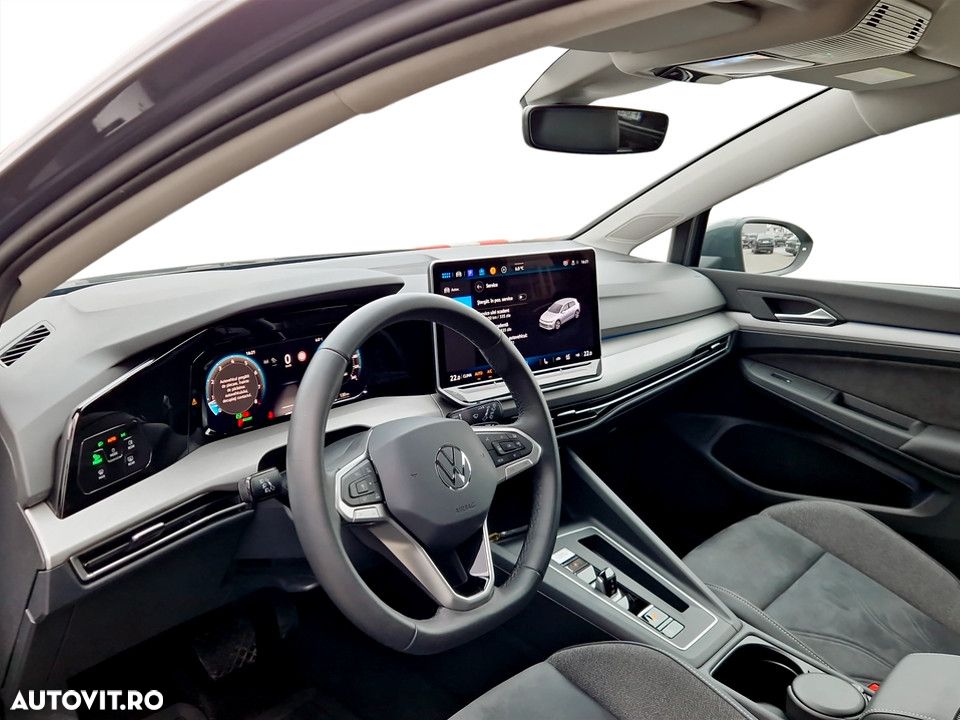 Volkswagen Golf 1.5 eTSI DSG MHEV Life - 16