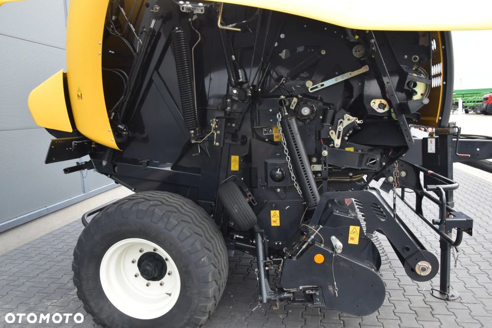 New Holland RB 150 - 16