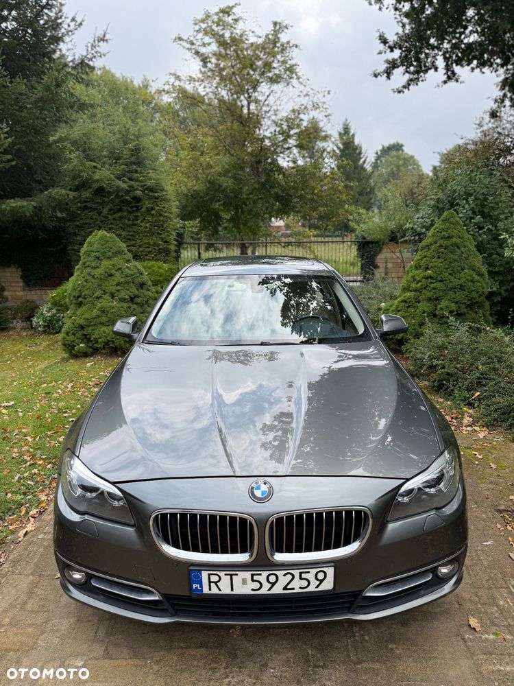 BMW Seria 5 528i xDrive Luxury Line - 5