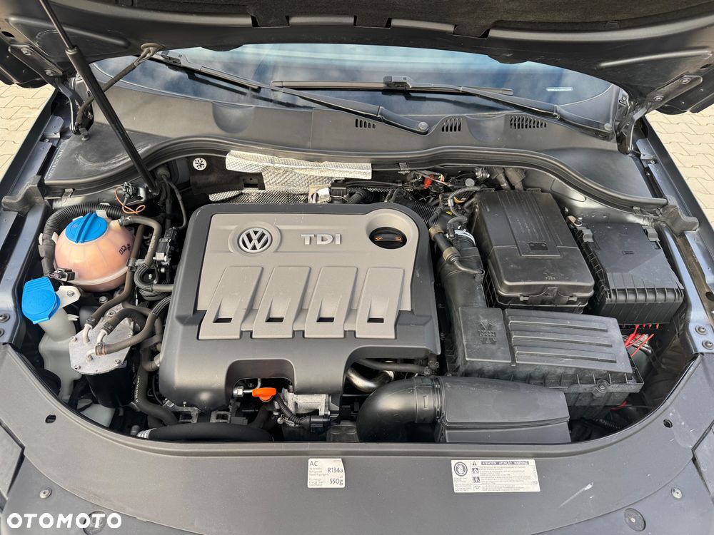 Volkswagen Passat 2.0 TDI DPF 4Motion Highline - 18