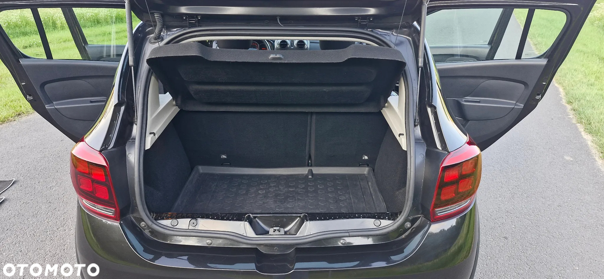 Dacia Sandero Stepway TCe 100 Prestige - 10