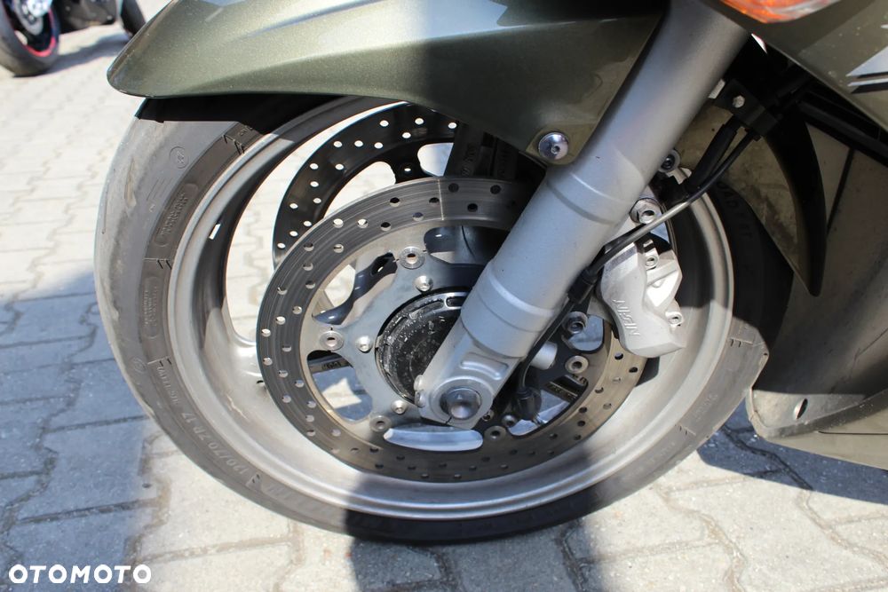 Yamaha FJR - 11