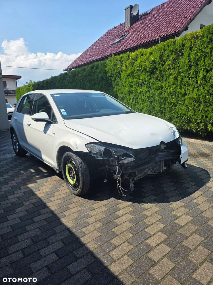 Volkswagen Golf - 3