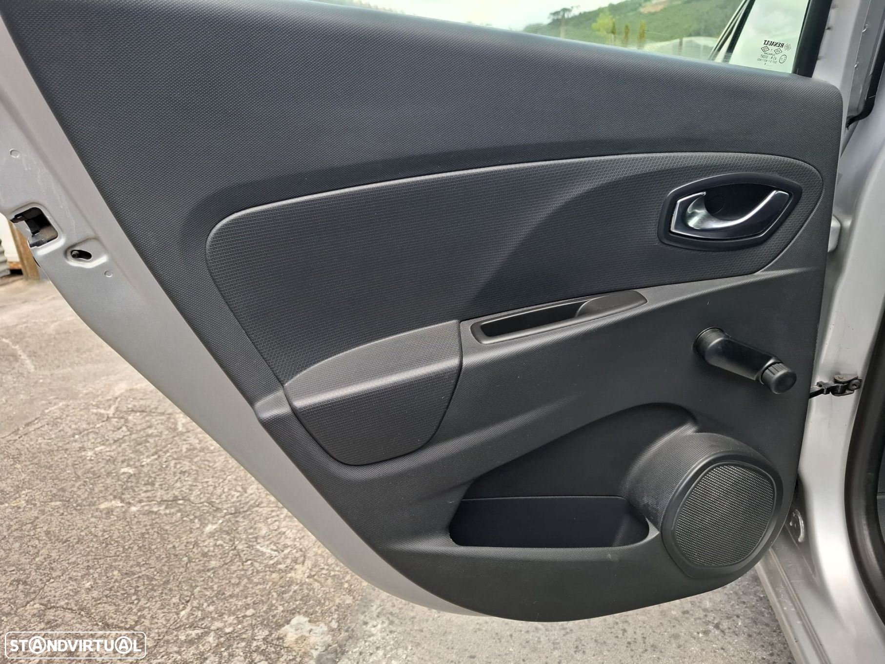 Renault Clio Sport Tourer dCi 75 Stop & Start Expression - 22