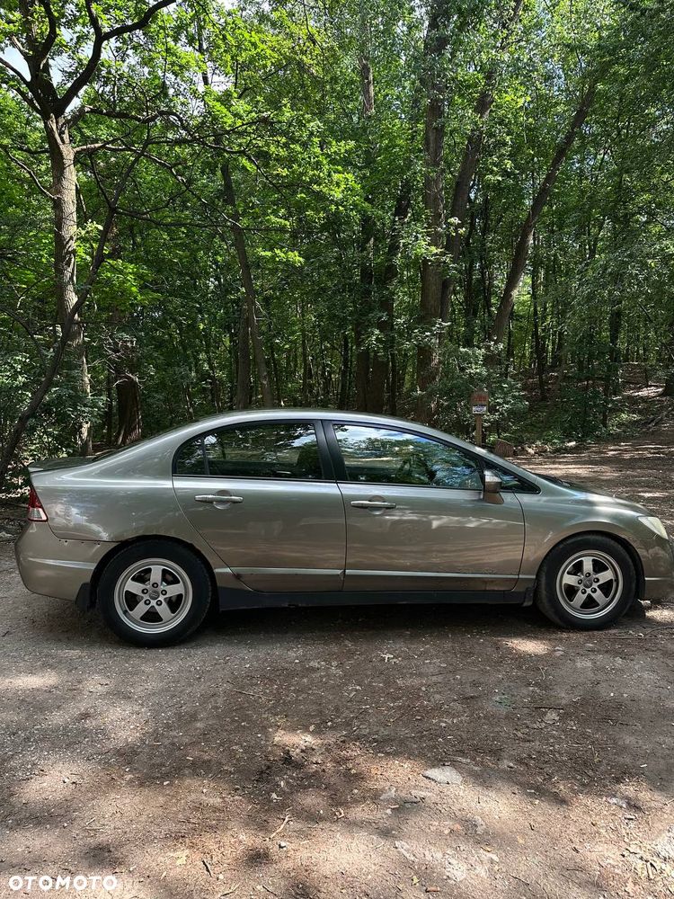 Honda Civic 1.8 Executive - 6
