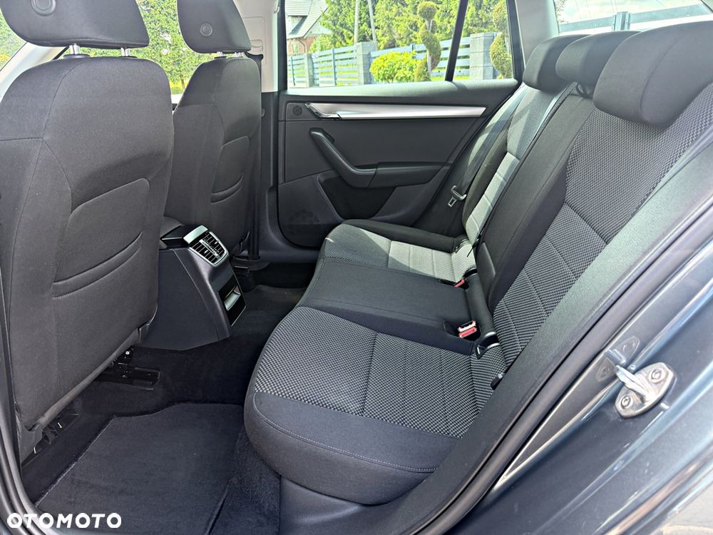 Skoda Octavia 1.6 TDI (Green tec) DSG Ambition - 15