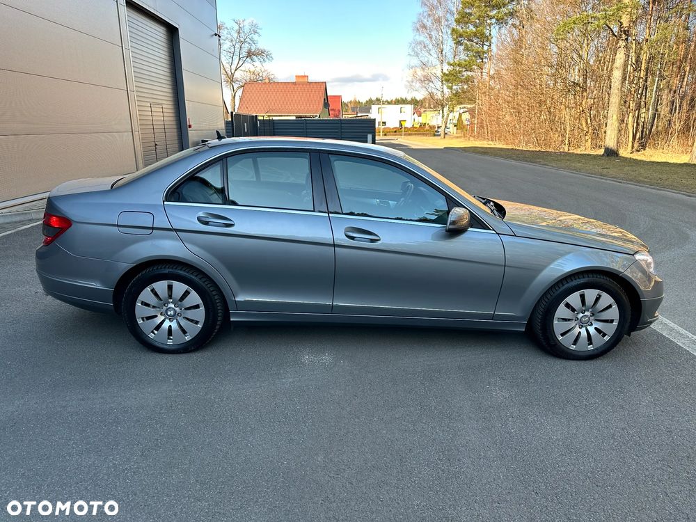 Mercedes-Benz Klasa C 180 Kompressor Automatik BlueEFFICIENCY - 7
