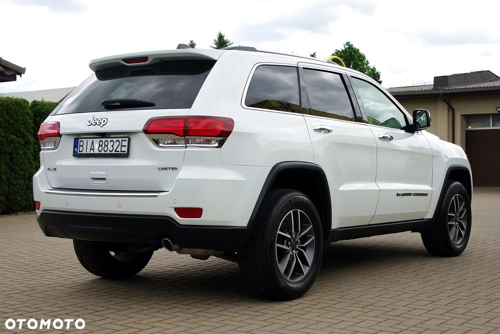 Jeep Grand Cherokee - 14