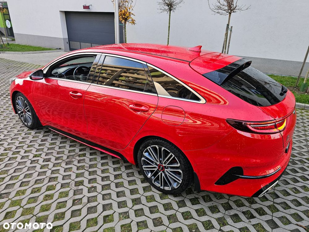Kia ProCeed 1.6 T-GDI GT DCT - 10