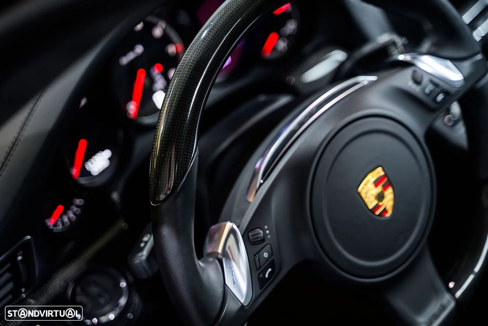 Porsche 911 (991) Turbo S PDK - 33