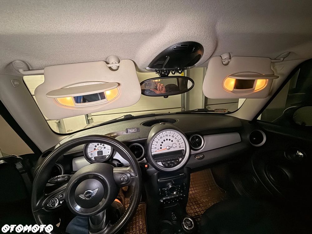 MINI Cooper Standard - 7