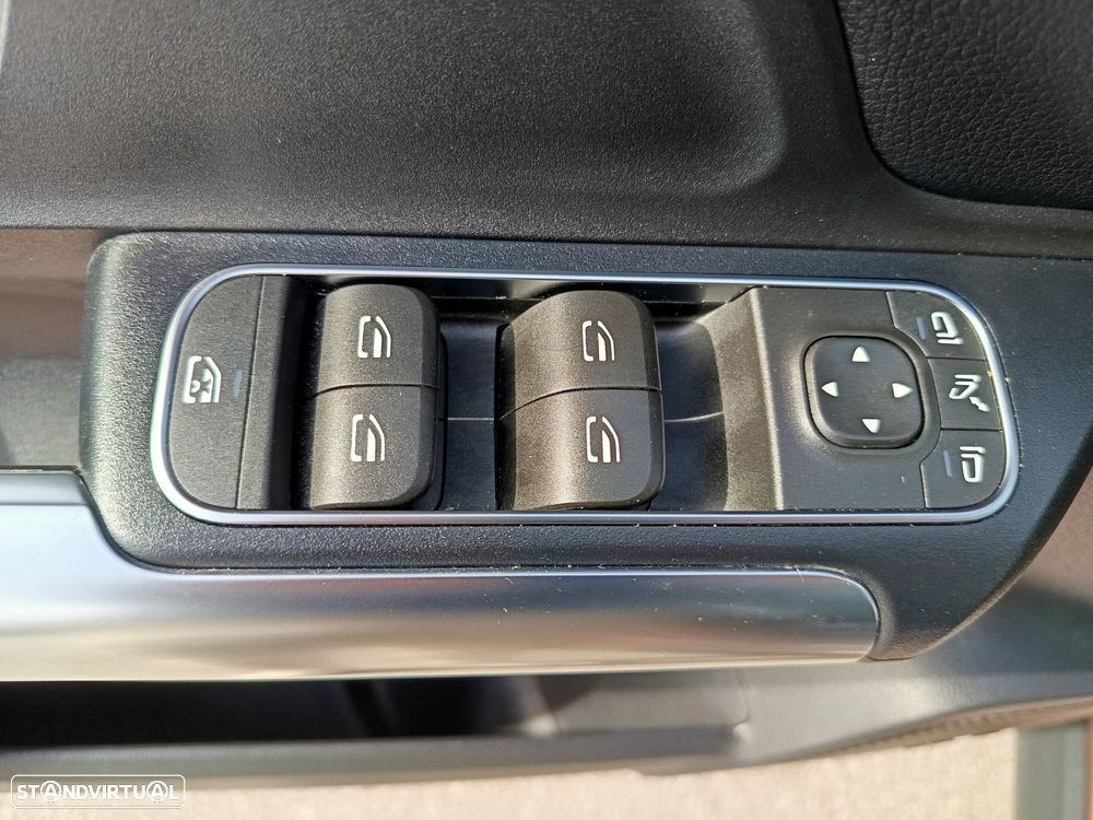 Mercedes-Benz GLA 250 e 8G-DCT AMG Line - 37