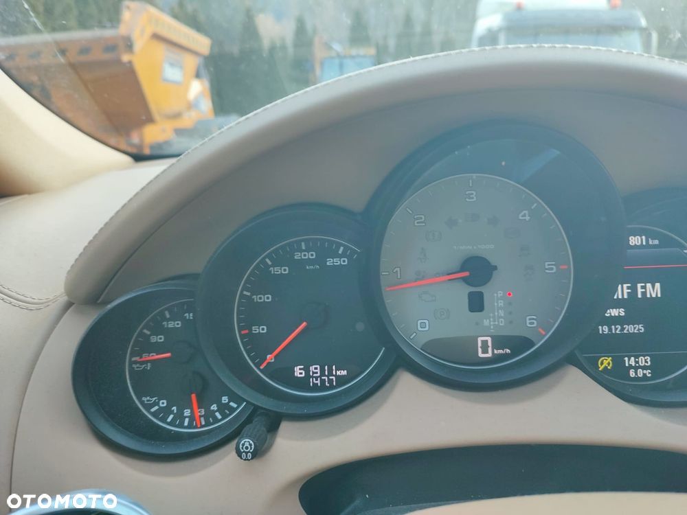 Porsche Cayenne S Diesel - 9