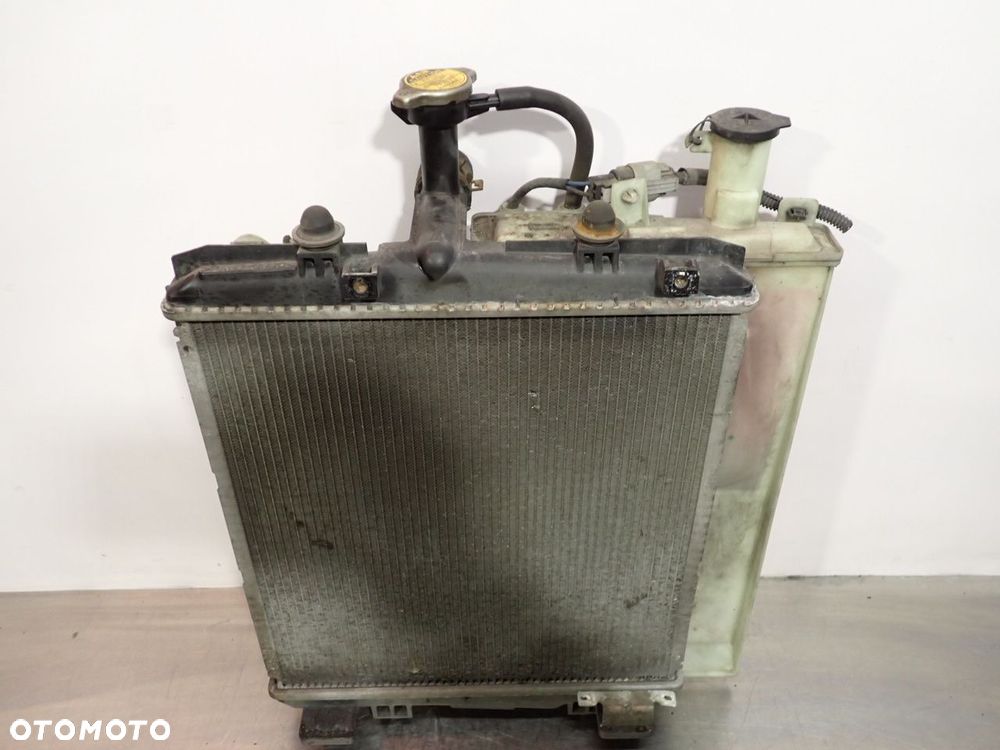 CHŁODNICA WODY WENTYLATOR TOYOTA AYGO I - 2