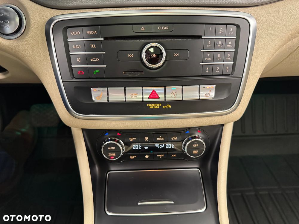 Mercedes-Benz CLA 250 7G-DCT UrbanStyle Edition - 10