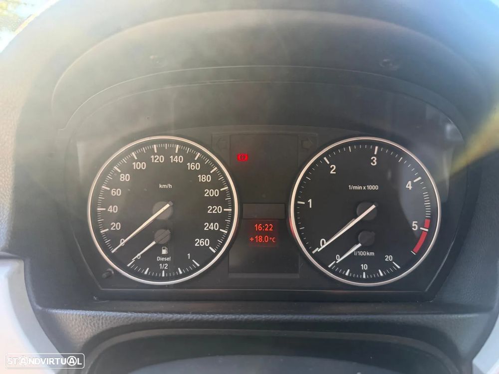 BMW 318 d - 17