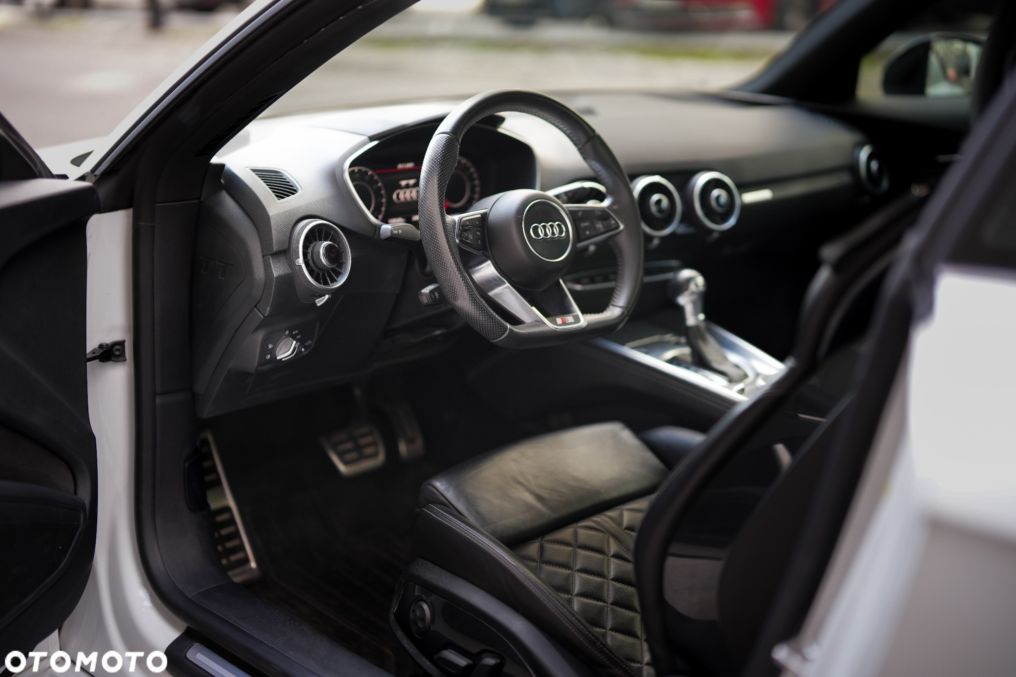 Audi TT Coupé - 4