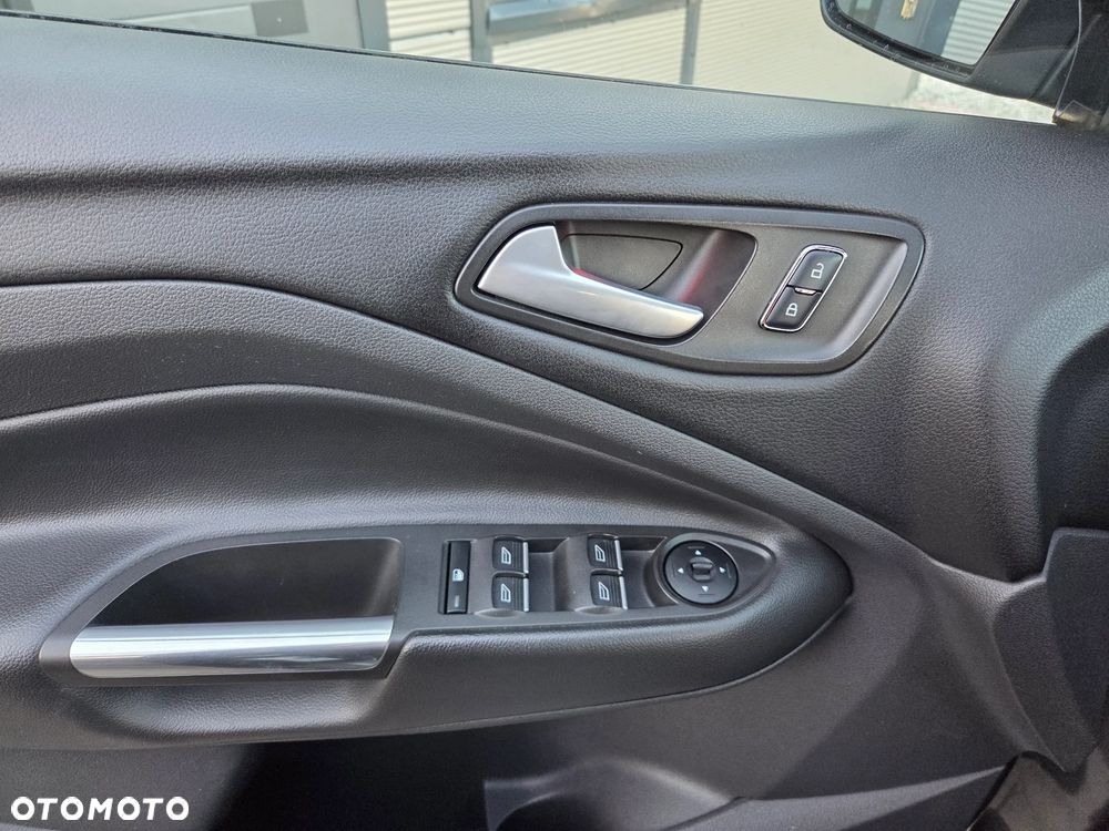 Ford Kuga 2.0 TDCi 4x4 Individual - 27