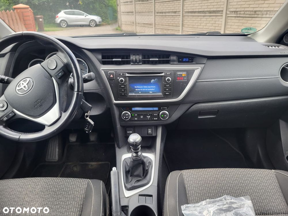 Toyota Auris - 5