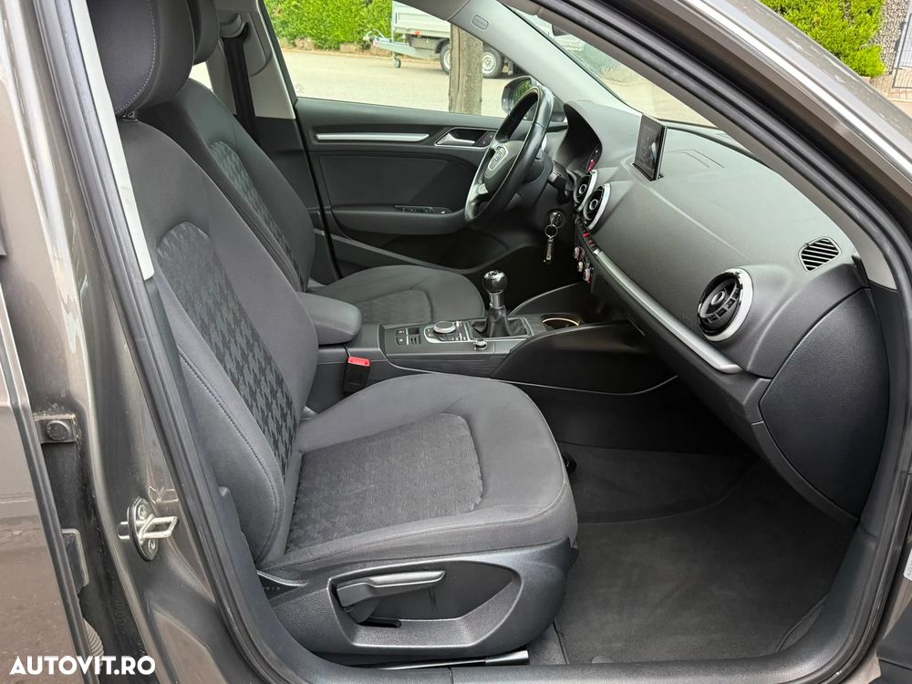 Audi A3 Sportback 1.2 TFSI S line Sportpaket - 6