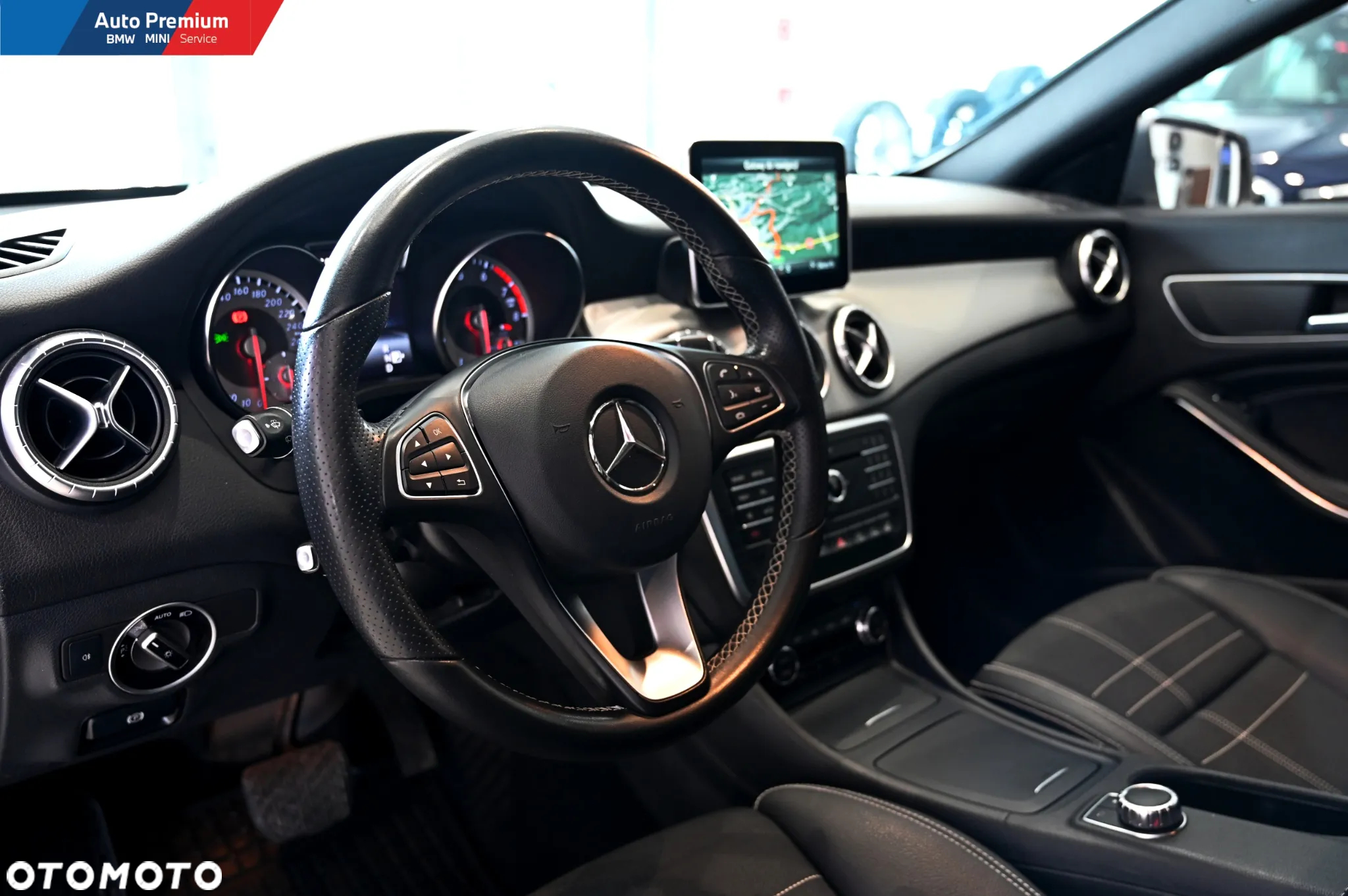 Mercedes-Benz CLA Shooting Brake 200 7G-DCT - 12