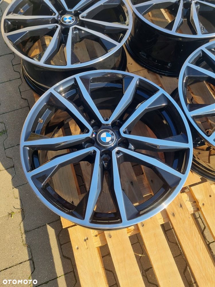 felgi bmw x1 f48 x2 f39 m-performance 8x19 et47 5x112 8008616 styling 715m - 5